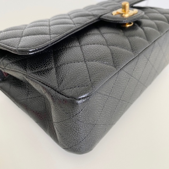 ❌SOLD❌CHANEL CLASSIC M FLAP BAG - Picture 9 of 16